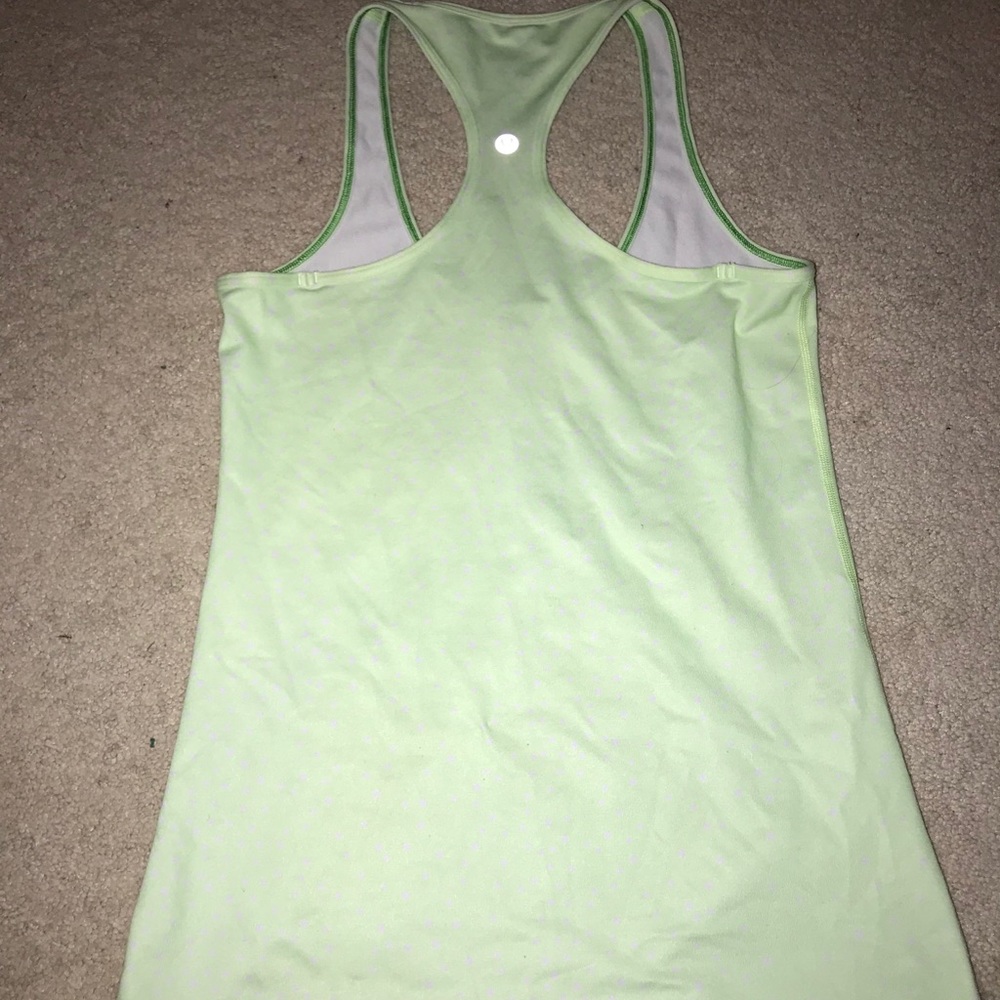 Lulu lemon tank (: - SIZE 8 or 10! Cannot find tag
